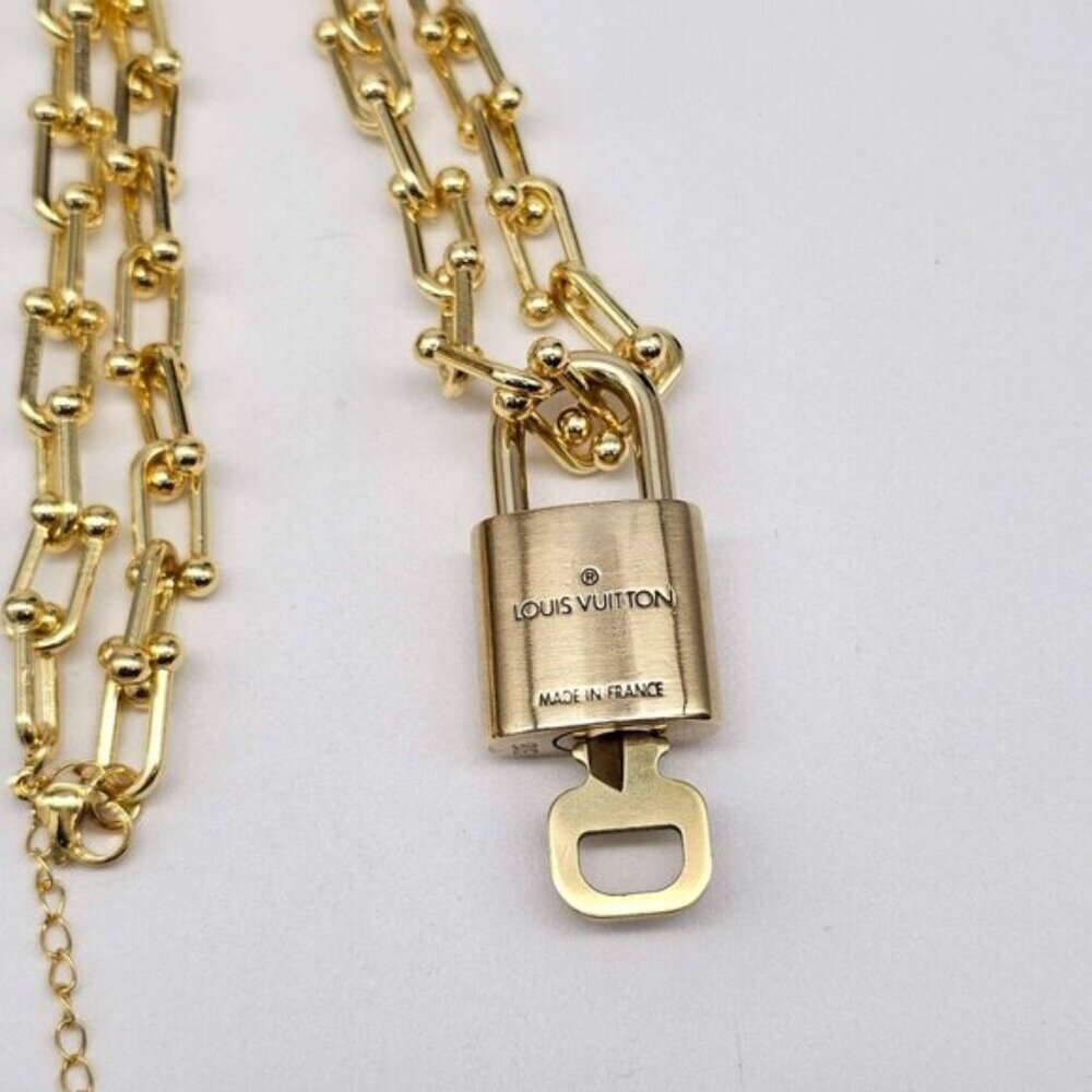 Authentic Louis Vuitton Lock & Key w/ Unbranded Gold Plated Gold Chain Necklace - Picture 10 of 14